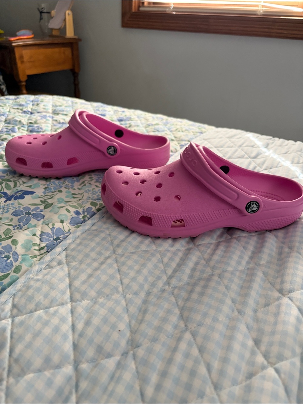 CROCS Classic Clog Sandals in Bright Pink